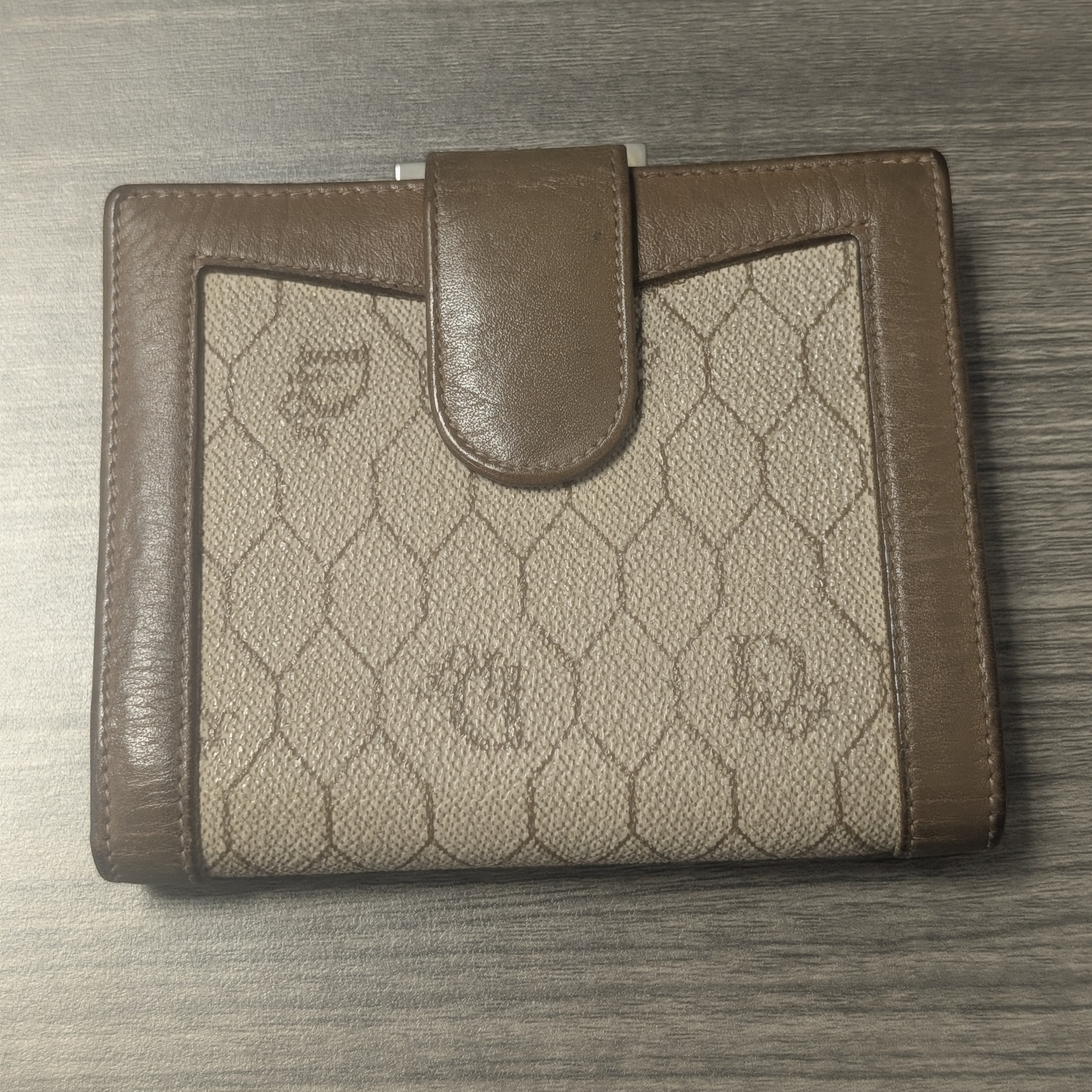 Christian Dior Honeycomb Brown / Tan Cream Kisslock Compact Wallet